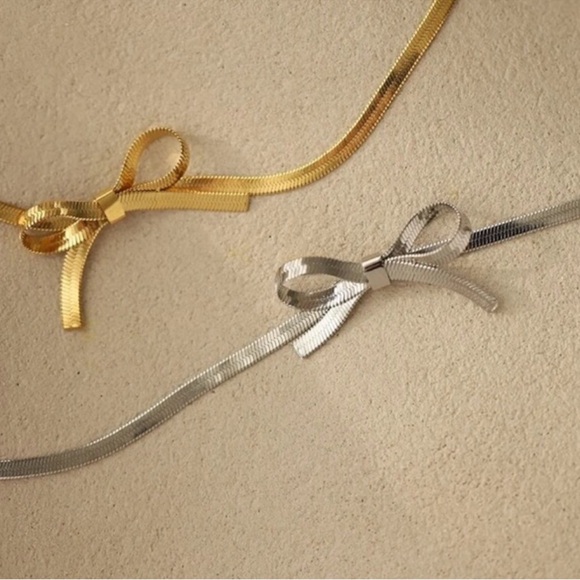 New! Silver Bow Snake Chain Choker Necklace (1076) NWOT - Picture 2 of 3